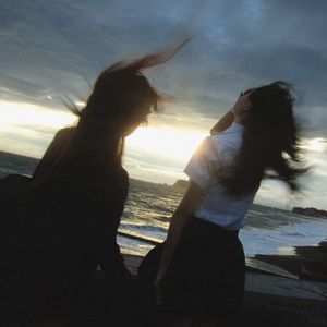 把杨幂的腿抬起来❌
